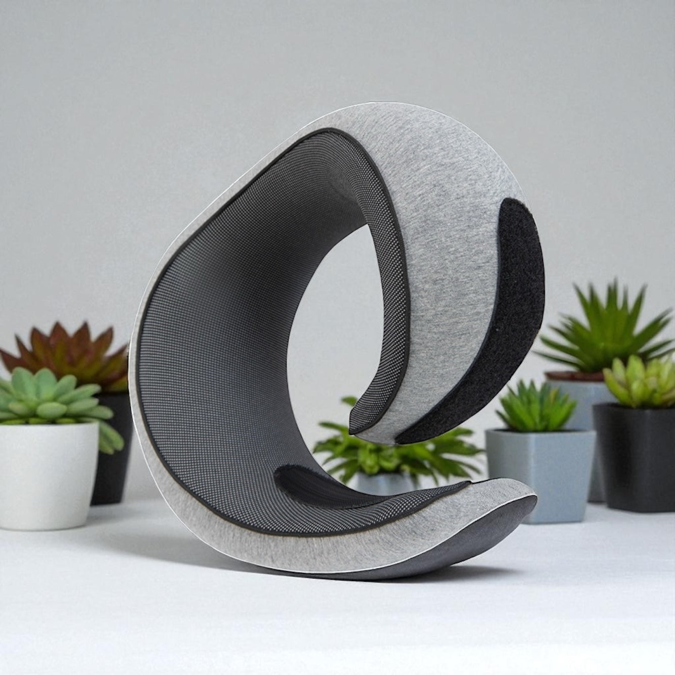 NuVibe™ ErgoNest Neck Cushion– Flexible ergonomic wrap-around design for complete neck support